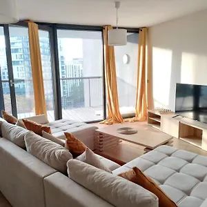 Beautiful 2br/2bar Apartement In European District Brüssel